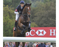 Der Brite William Fox-Pitt hat mit Parklane Hawk die CCI****-Vielseitigkeit ib Burley gewonnen.